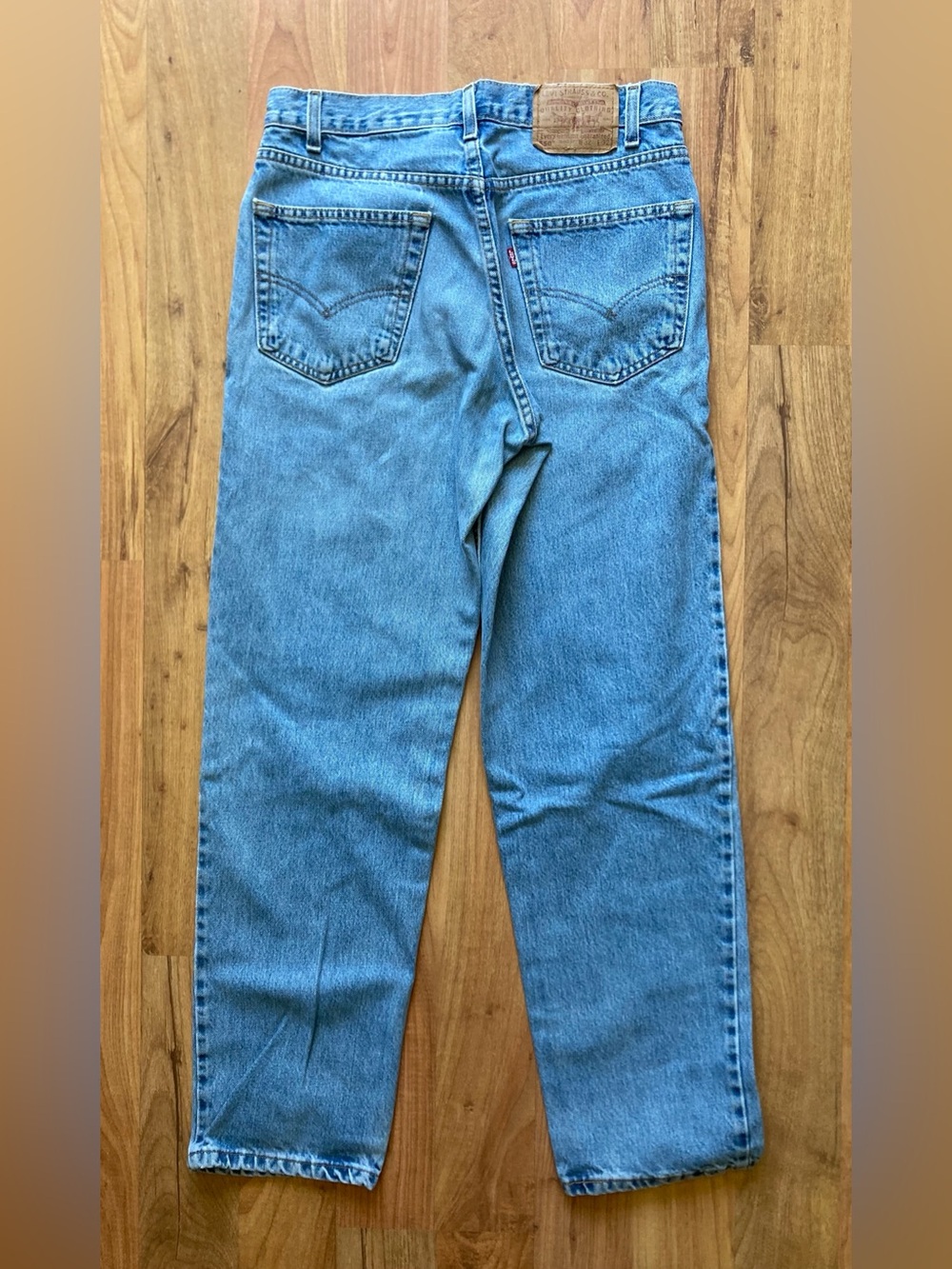 VTG Y2K ‘99 Levi’s 550 Relaxed Fit Mens 32x32 Light Wash Denim Blue Jeans USA - Picture 8 of 11